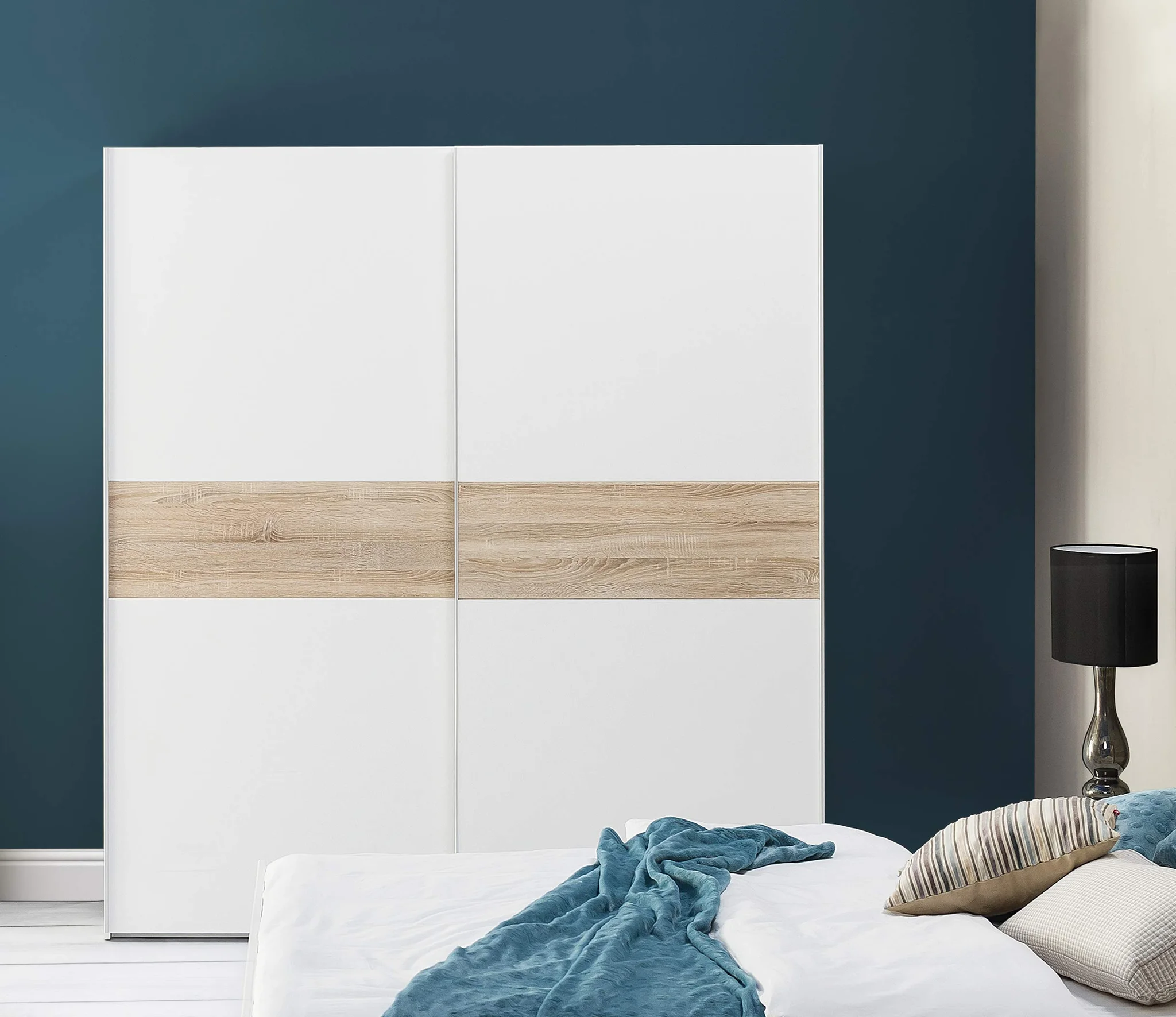 Modern Sliding Door Wardrobe White Oak Finish
