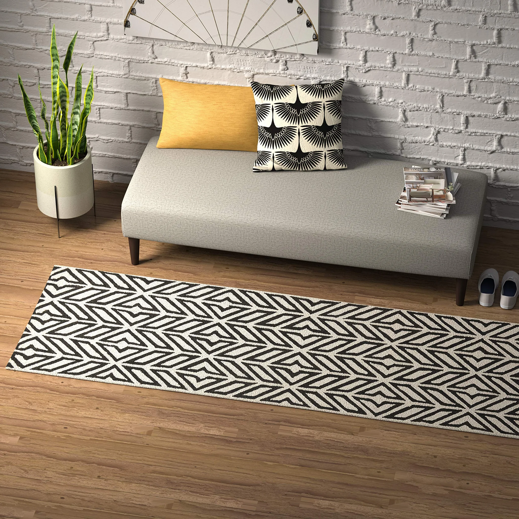 Contemporary Geometric Runner Rug - Black and Cream Diamond Pattern